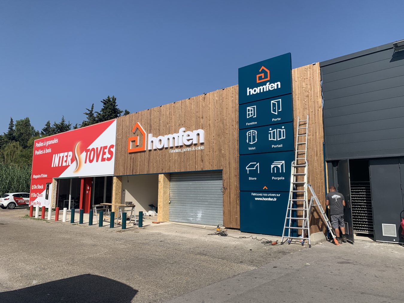 Devanture magasin Homfen Nîmes - Agence de communication Nîmes