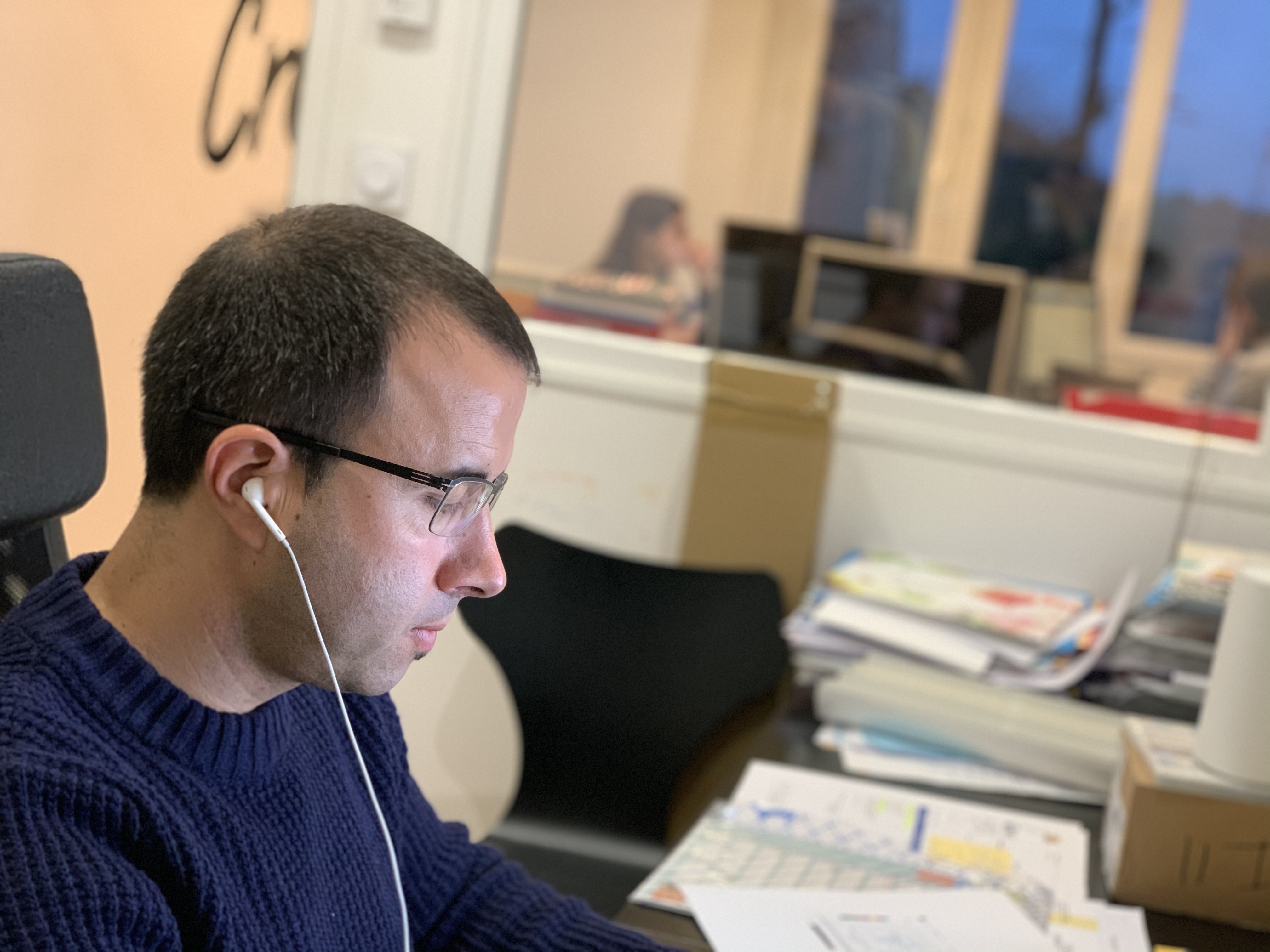 Nicolas Palop en plein travail - Agence de communication Nîmes